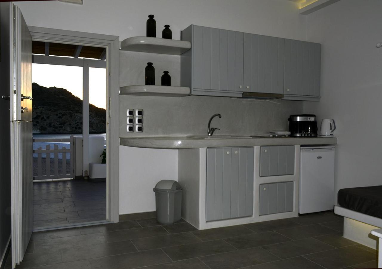 Seashell Mandrakia Sea View Villa Buitenkant foto